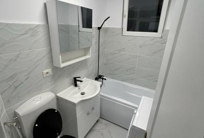 Ap 3 cam, ultracentral, et 8. Preț 450 eur/ lună - 9