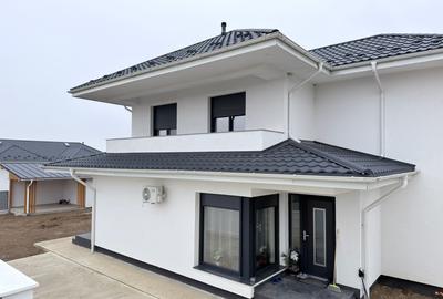 Casa noua cu etaj toate utilitatile la Lebada - 1