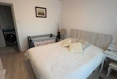 Apartament cu 2 camere semidecomandat în Aleea Carpați