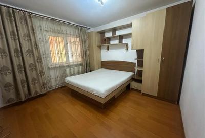 Apartament cu 2 camere decomandat în Nicolina
