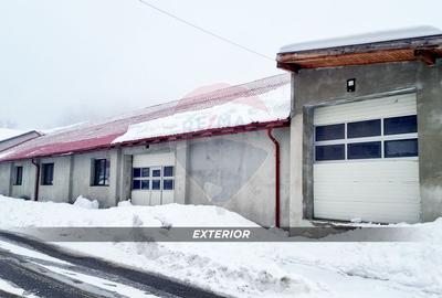 Spațiu industrial, de 647 mp, în Central