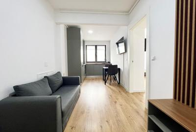 Apartament cu 2 camere semidecomandat, mobilat în Pipera