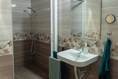 Vila D+P+E cu jaccuzi exterior in Iosia - 5