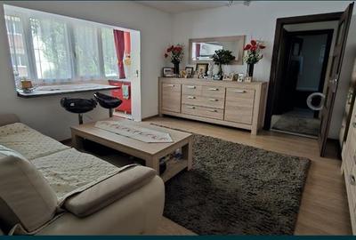 Apartament 2 dormitoare și living cu bucătărie, mobilat și u - 1