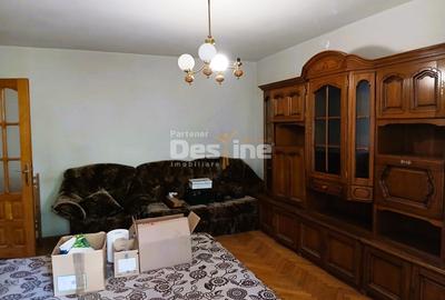 Apartament de vanzare zona centrala etaj 2/8 cu lift - 1