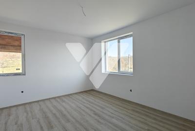Casa tip duplex 5 camere si teren 330 mp de vanzare in Cisnadie Sibiu - 11