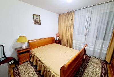 2 camere Cismigiu- Sala Palatului et 1 bloc 1960 balcon centrala proprie