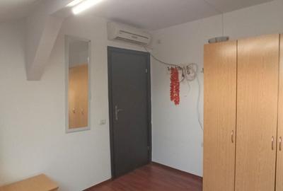 Garsoniere de inchiriat in zona Centru, str. Stefan cel Mare - 1