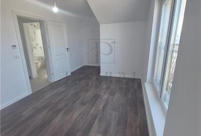 Duplex superb - zona foarte buna - toate utilitatile - gata de mutat - 7