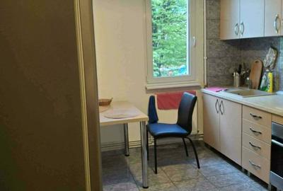 Proprietar, închiriez  apartament 2 camere - 10