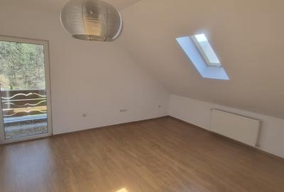 Casa de vanzare zona Podu Jelnei - 12