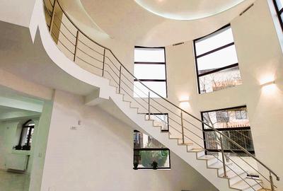 Vila deosebita cu arhitectura unica Prelungirea Ghencea - 3