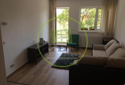 Apartament cu 2 camere semidecomandat, mobilat în Dâmbul Rotund