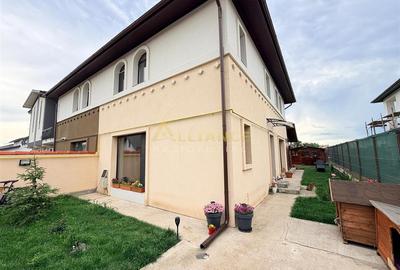 Duplex - 4 camere - 2 bai - 295 mp teren - 3