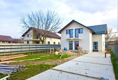 Casă individuală cu 4 camere în Căciulați