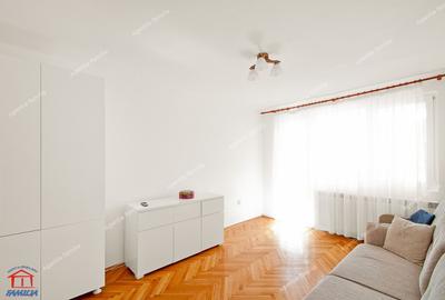 Apartament cu 3 camere decomandat, mobilat în Mazepa 1