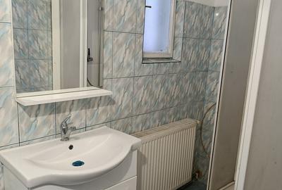 Vand  casa cu  3 cam.in BERENI - 3