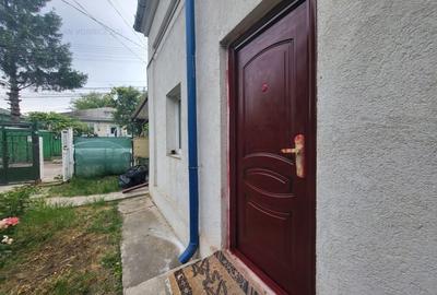 Casa pentru Investitie compartimentata in 5 apartamente - 1