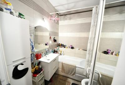 De vanzare casa cu 3 apartamente + anexa 75 mp, Comision 0% - 12