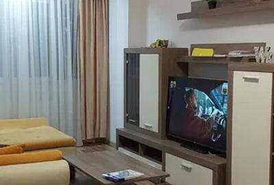 Apartament cu 2 camere decomandat, mobilat în Central