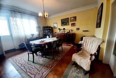 Apartament spațios  central – 120 mp construiti - 1