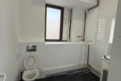 Spatiu comercial - de vanzare - 4