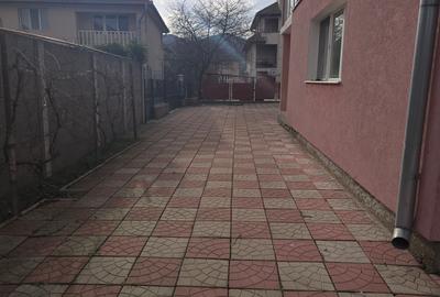 Vand casa in Deva, zona Garii (Peste Linia Ferata), P+E, din anul 2010 - 3