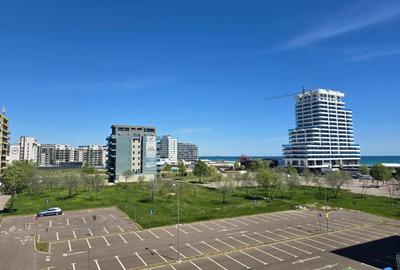 Apartament cu 3 camere decomandat în Mamaia