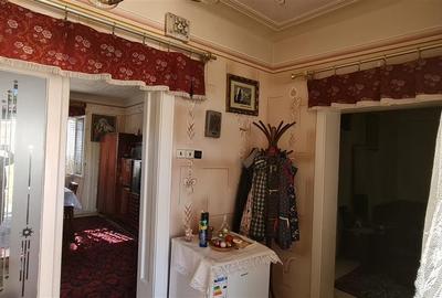 Casa de inchiriat pe calea Radnei - strada principala - 7