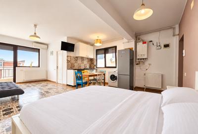 Studio spatios cu priveliste catre mare - 4