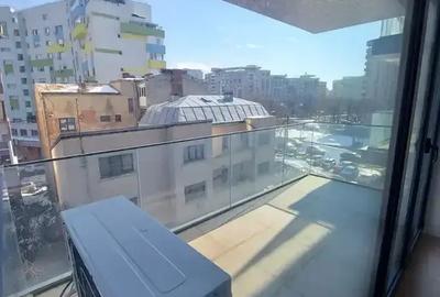 Apartament 3 camere nou lux/ 13 Septembrie /parcare inclusa/Comision 0 - 8