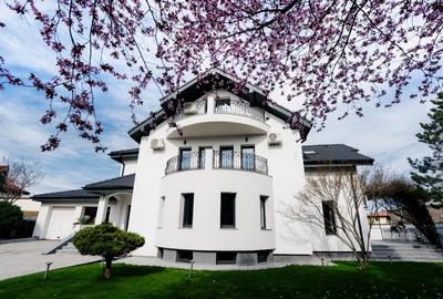 Casă individuală cu 7 camere în Pipera