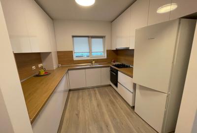 Duplex 4 camere de inchiriat, Str. Parfumului - 7