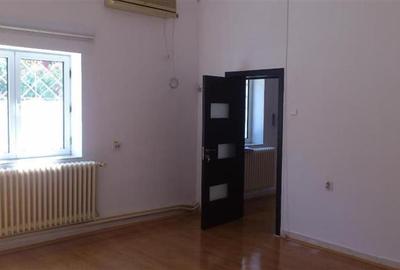Vatra Luminoasa vila P+M, 5 camere, curte libera 150 mp - 2