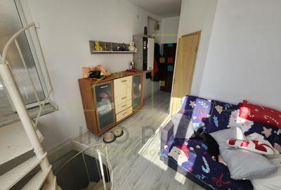 3 Camere. 2 Bai. Apartament pe 2 nivele. Pretabil investitie. - 12