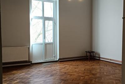 Proprietar inchiriez spatiu pentru birou in Timisoara, Piata Unirii - 3