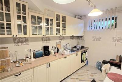 Apartament Spatios, 3 Camere, Decomandat, Demisol, Zona Primo - 9