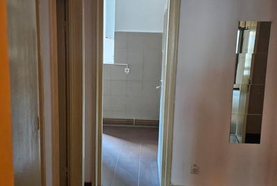 Bulevardul Magheru, Piața Romană - 3