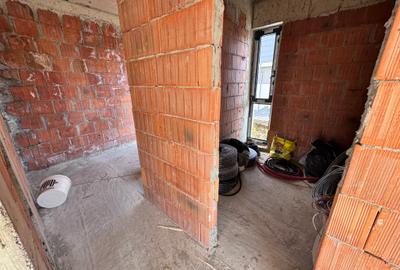 Casa P+2Et. 8 cam. Util 180mp. Teren 250mp. Pozitie stradala - 11