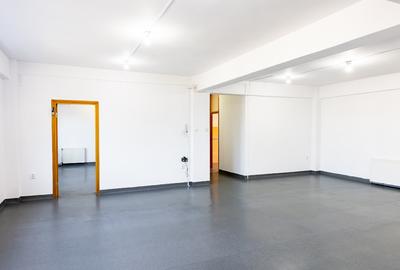 Spațiu ideal cabinet medical / clinică – 300 mp utili, doua niveluri, Central - 12