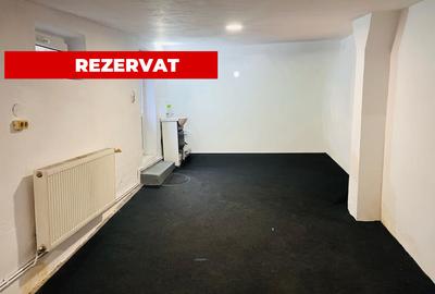 Spațiu comercial, de 35.00 mp, în Rovine