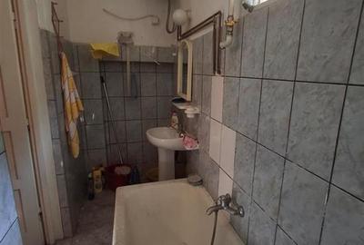 Apartament la casa 2 camere pivnita parcare zona Terezian - 9
