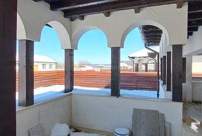 CASA 4 CAMERE CU SUPRAFATA GENEROASA IN  STIL NEOROMANESC - 6