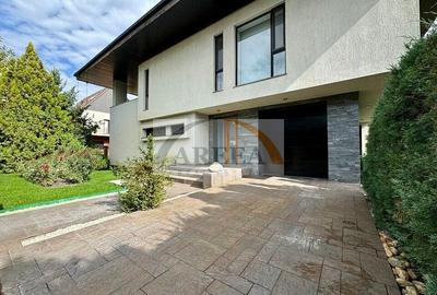 Vila lux de vanzare in cel mai dorit complex din Erou Iancu Nicolae-locatie rara - 35