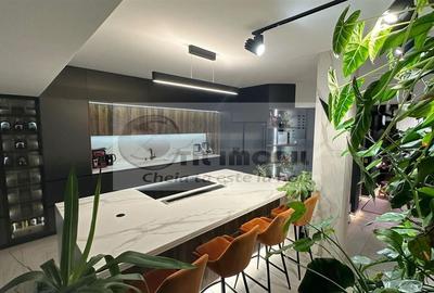 Apartament cu 3 camere decomandat, mobilat în Tătărași