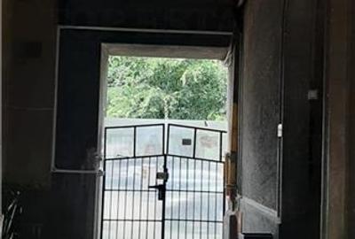 Garsoniera cocheta de inchiriat Universitate , intrare separata  din curte - 2