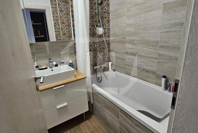 Apartament 3 camere, zona Vivo - 8