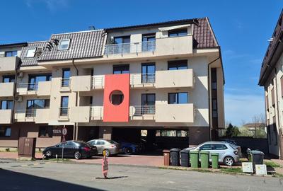 Apartament cu 3 camere semidecomandat, mobilat în Berceni