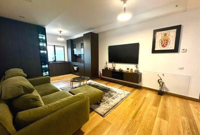 Apartament cu 3 camere decomandat, mobilat în Iancu Nicolae