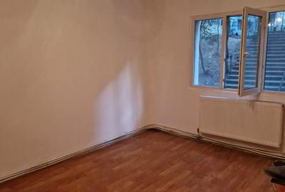 Apartament 3camere cu centrala si separare apa Brazda parter/4